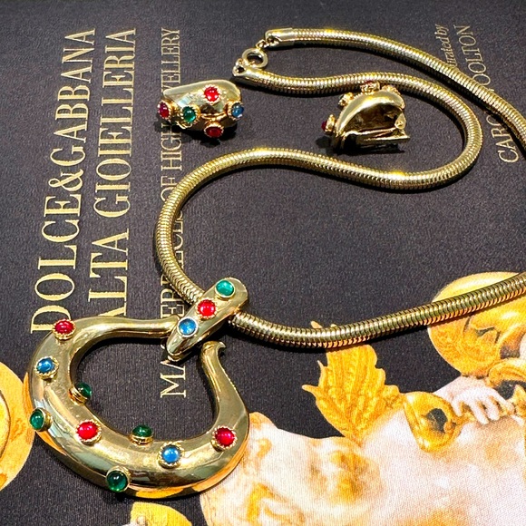 Jewelry - 🔥🔥🔥🔥Rare Vintage Gripoix Mogul Red Green Blue Cabochon set